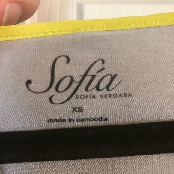 SOFIA VERGARA X-Small Yellow Gray Open Back Blouse Top Shirt Semi-Sheer Stone - Picture 2 of 5